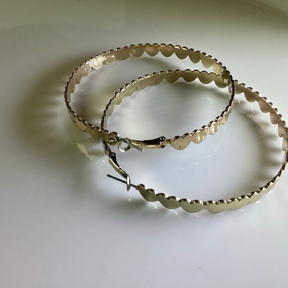 Large Heart Hoops - Picture 4 of 7